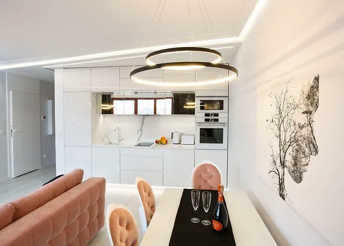 Z Basenem I Widokiem Na Motlawe Apartamento *