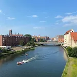 Z Basenem I Widokiem Na Motlawe