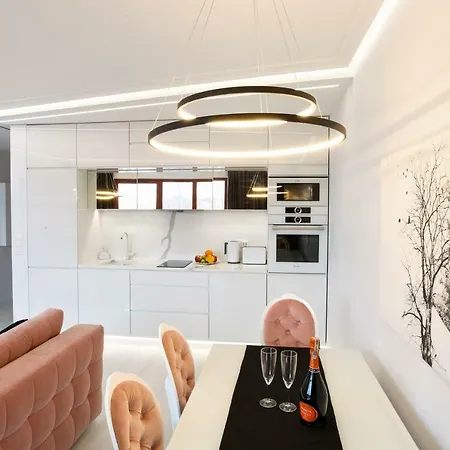 Z Basenem I Widokiem Na Motlawe Apartment *
