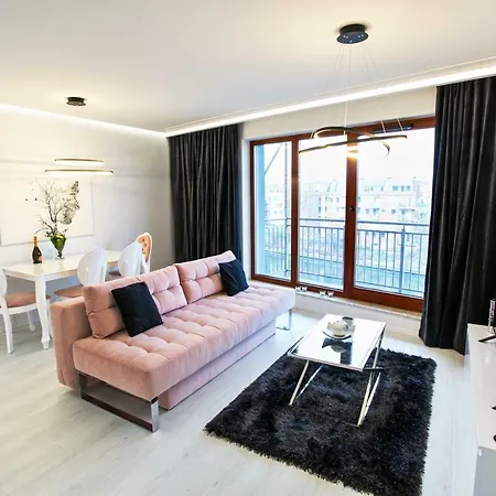 Lägenhet Z Basenem I Widokiem Na Motlawe Gdańsk